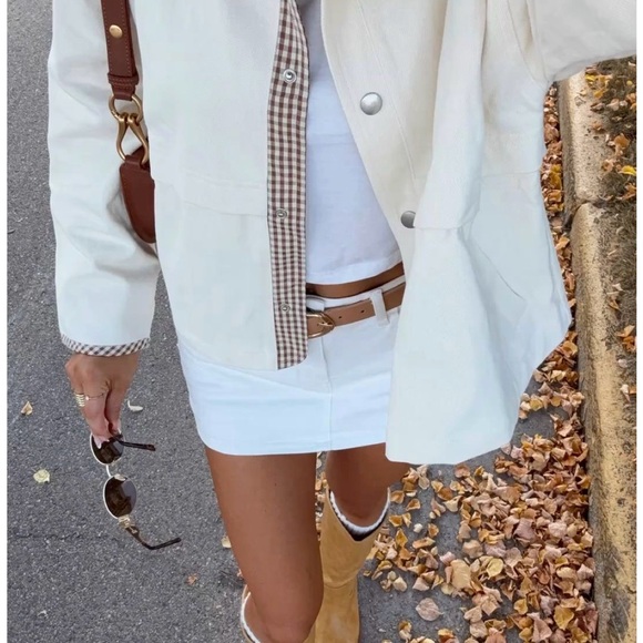 Meet your Posher, Sarah - Picture 1 of 1